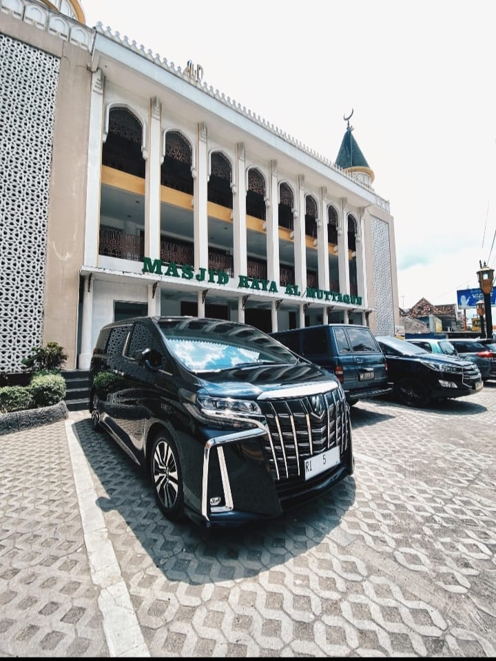 Rental Mobil Semarang untuk Berbagai Kebutuhan Perjalanan : Solusi Nyaman, Aman, dan Fleksibel